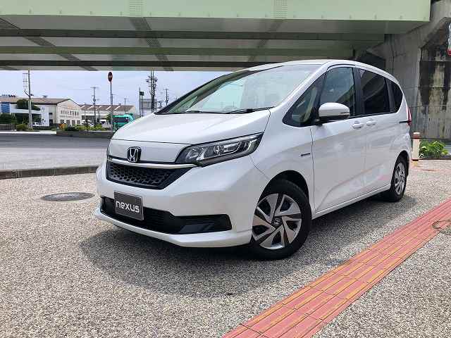 沖縄県で新古車 中古ミニバン1box自動車探しは低金利ローン完備 レンタアップ中古車販売店のネクサスレンタカー株式会社